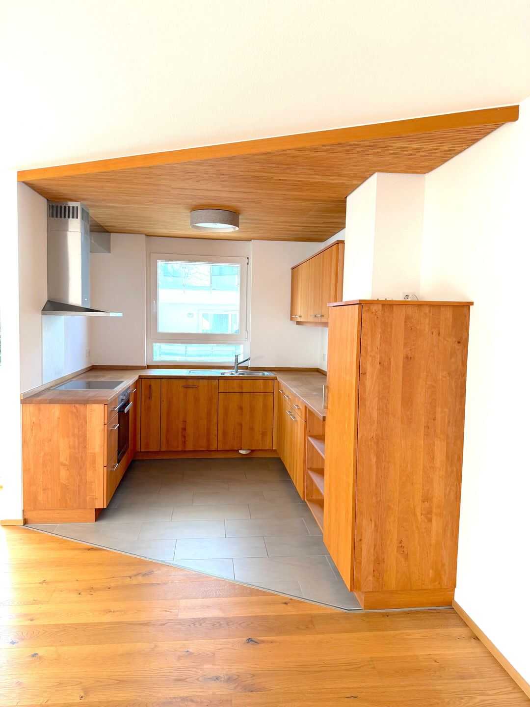 Exklusive 4-Zimmer Wohnung mit EBK + TG-Stpl. im Freiburg Osten – Freiburg im Breisgau – Vorschaubild 9