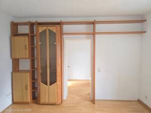 *** 2-Zimmer-Wohnung in Bochum-Riemke, teilmöbliert + Klimaanlage ! *** – 44807 Bochum – Vorschaubild 2