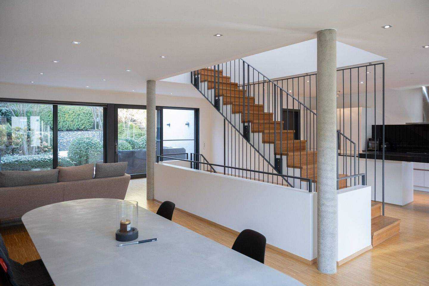 Reserviert!! Exklusives Architektenanwesen - Energieeffizienz, Design und Familienglück – Ihringen – Vorschaubild 5