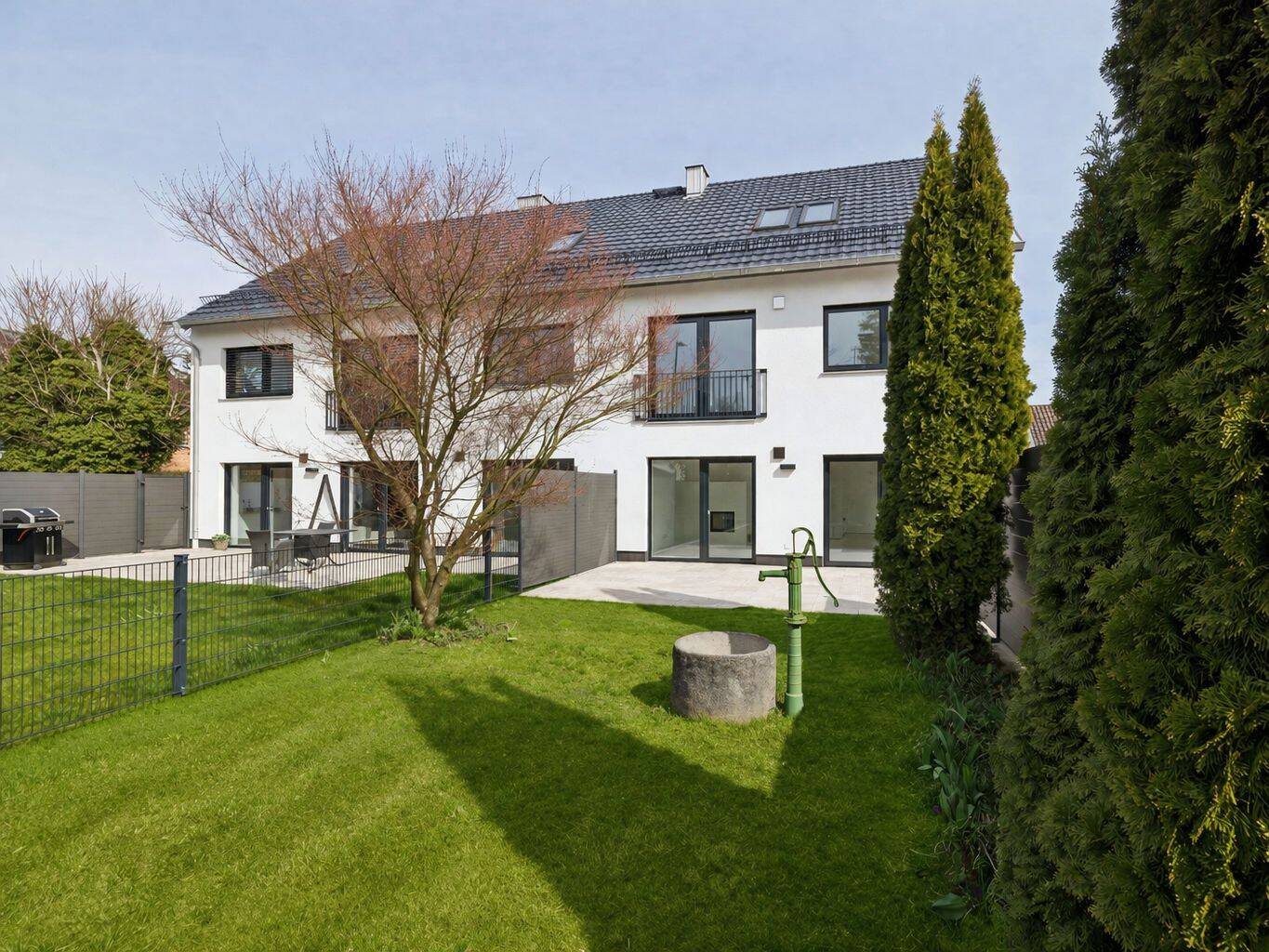 Geräumige und hochwertig ausgestattete A+ Doppelhaushälfte in Erding Mitte – Erding – Vorschaubild 2
