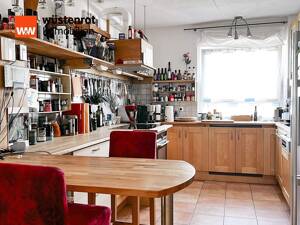 Zweifamilienhaus auf großem Grundstück in München mit Sauna, modernem Pool und viel Potenzial – 81739 München – Vorschaubild 6