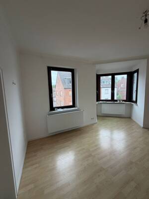 Erstbezug nach Sanierung – Großzügige 4-Zimmer-Altbauwohnung mit Kamin und Wärmepumpe – 47198 Duisburg – Vorschaubild 8