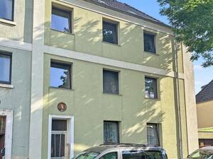 Attraktives Mehrfamilienhaus mit drei Wohneinheiten in Krefeld Dießem-Lehmheide