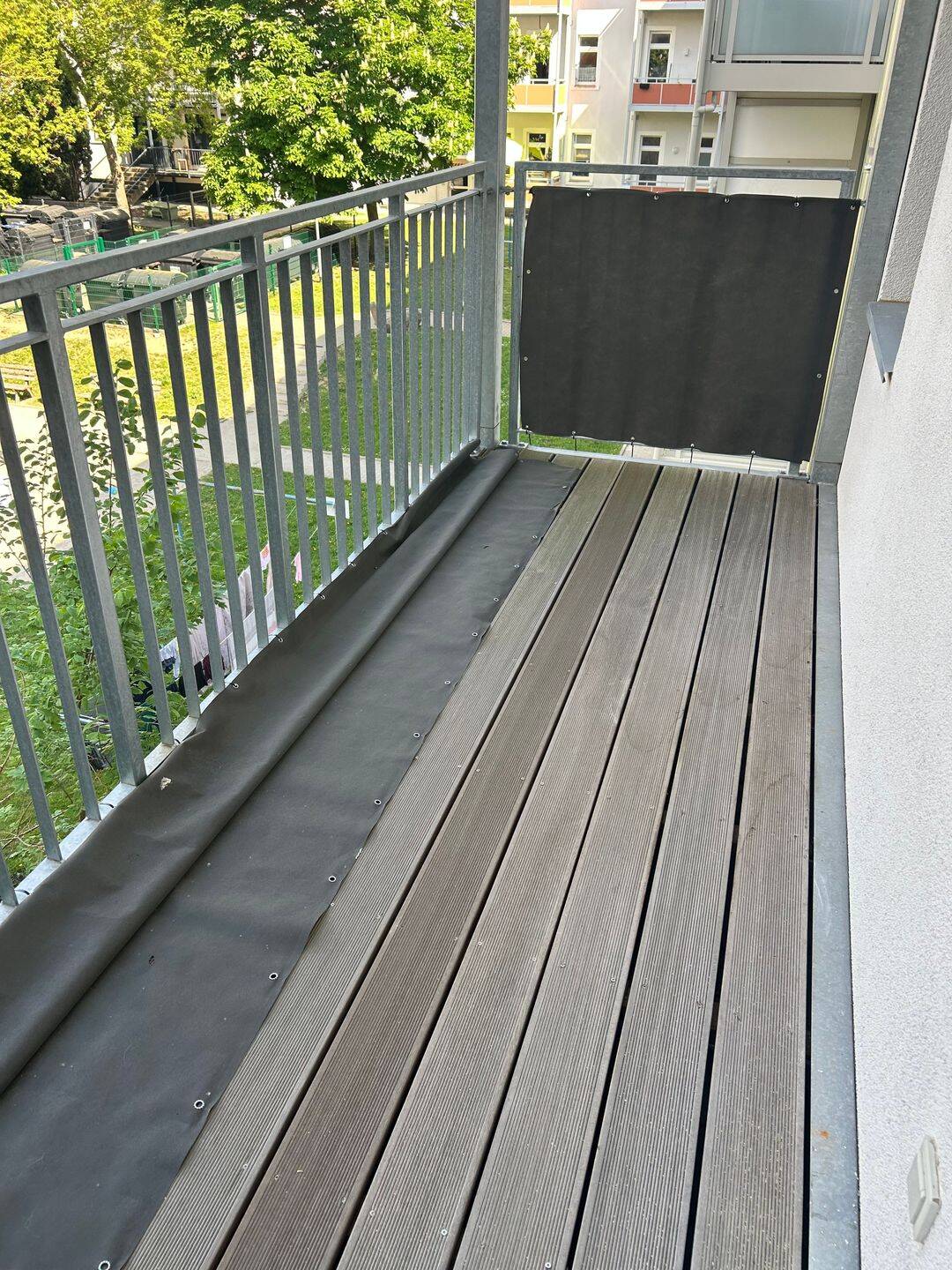 ATTRAKTIVE WOHNUNG mit PARKETT, FUßBODENHEIZUNG, BALKON, EBK, GÄSTE WC SOWIE MODERNEM BAD!!! – Chemnitz – Vorschaubild 4