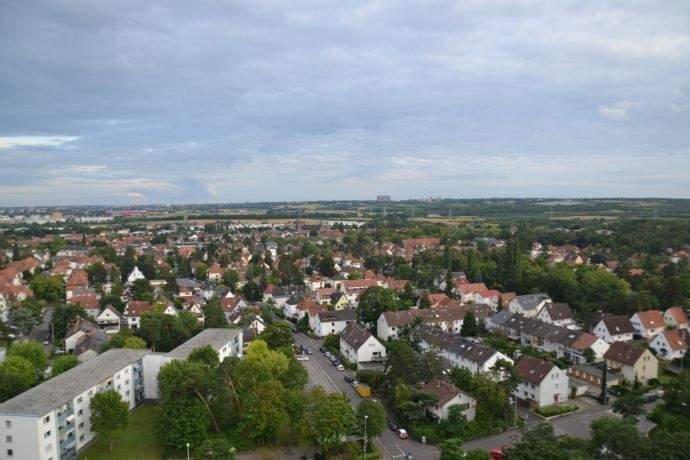 3-Zimmer-Maisonette-Wohnung mit G-WC, Süd-Loggia und Tiefgaragenstellplatz - gerne an Kapitalanleger – Mainz – Vorschaubild 2