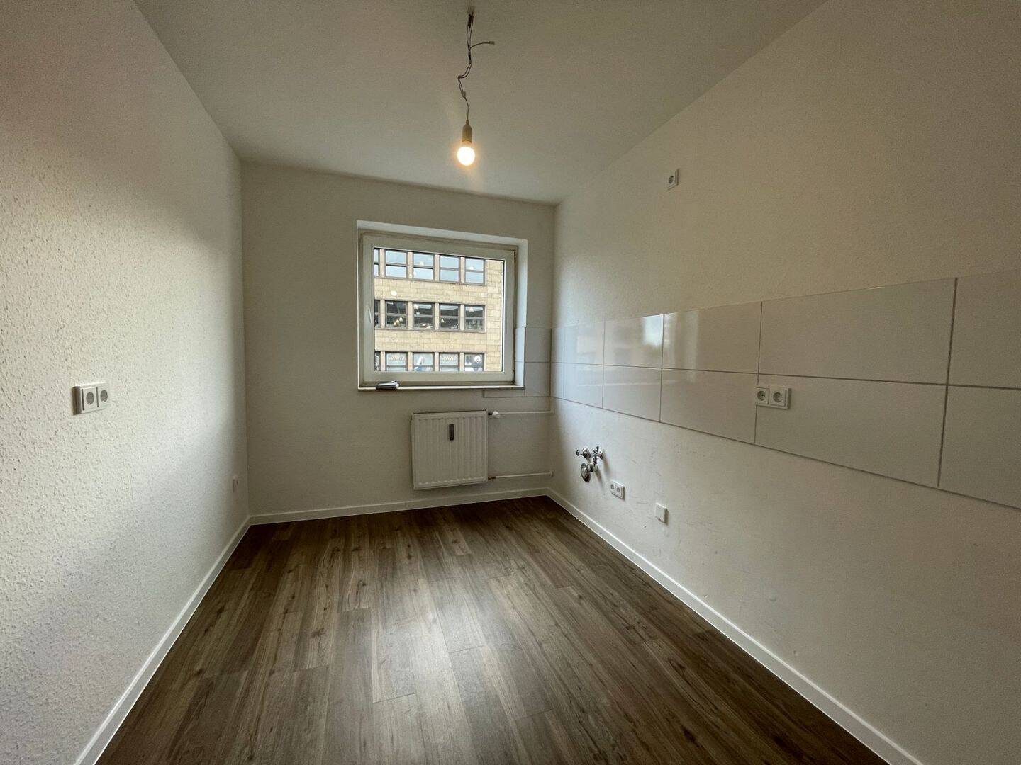 zentrale Lage, gute Anbindung an ÖPNV, bezugsfertig – Duisburg – Vorschaubild 5