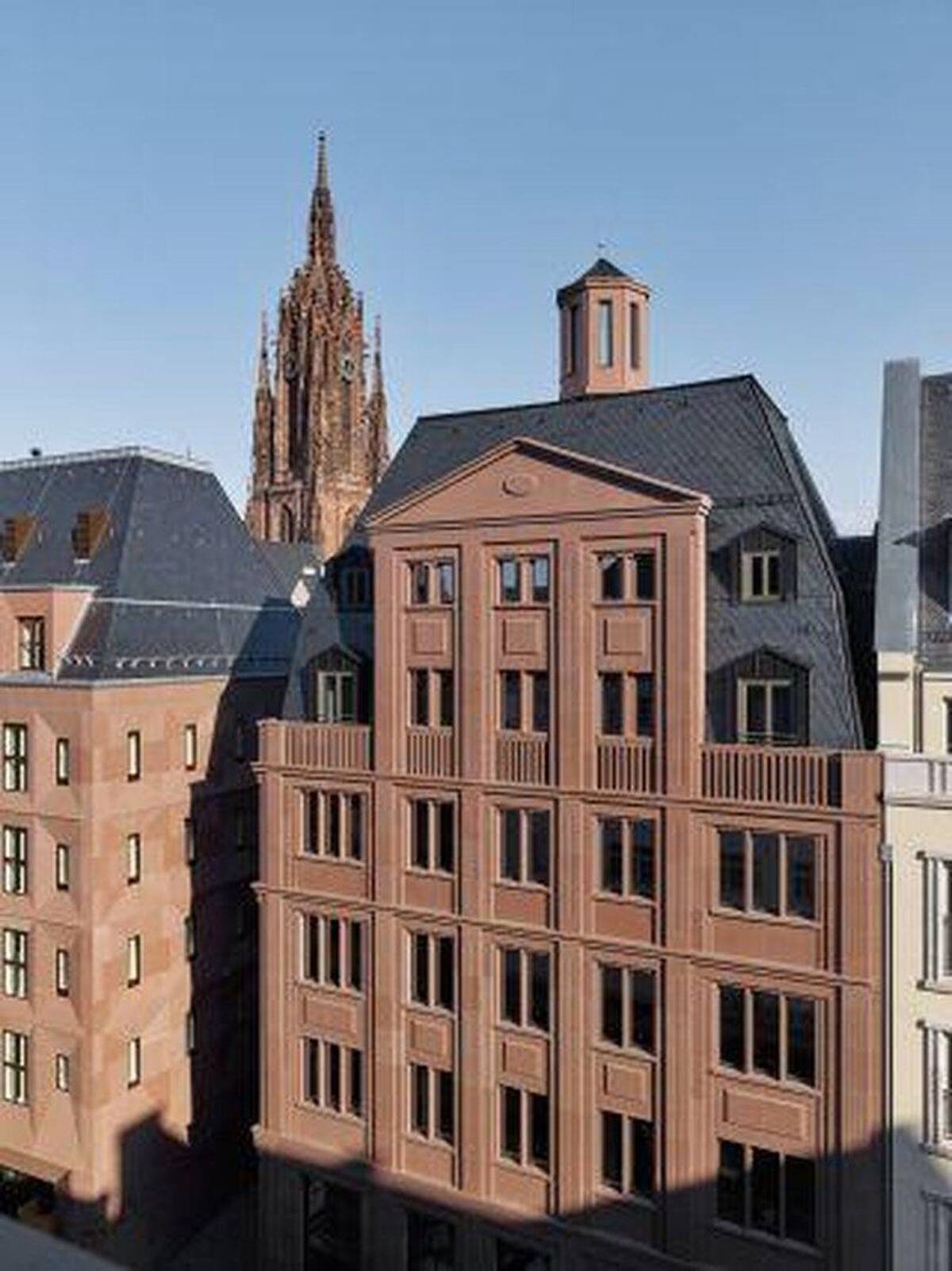 112m2, 4 Zimmer, 2 Bäder, Bj. 2018 - TG möglich, ab 01.11.2026 – 60311 Frankfurt am Main – Bild 1 von 9