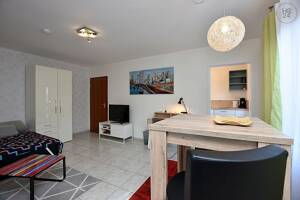 Wunderschöne Wohnung mit Terrasse in Stuttgart Kaltental – 70569 Stuttgart – Vorschaubild 9