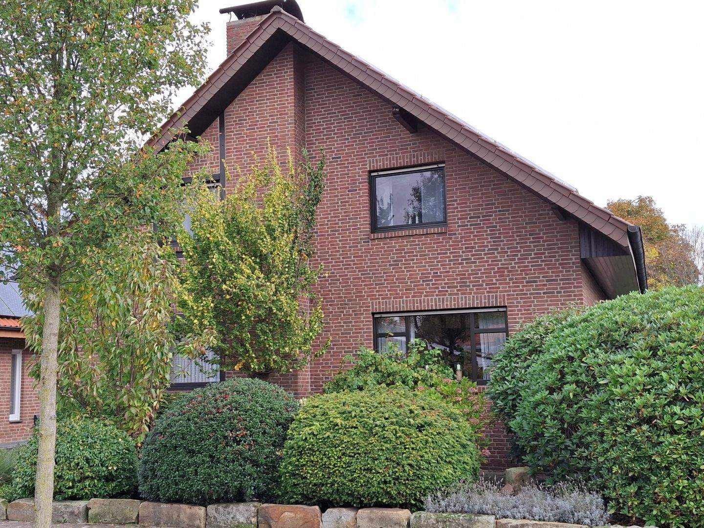***BÜSCHER IMMOBILIEN*** Stilvolles Einfamilienhaus im westfälischen Landhausstil – modernisiert, gepflegt & energieeffizient – Gronau – Vorschaubild 3