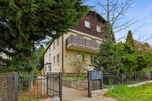 **Großzügiges leerstehendes Mehrfamilienhaus in ruhiger Lage in Blankenburg** – 13129 Berlin – Vorschaubild 2