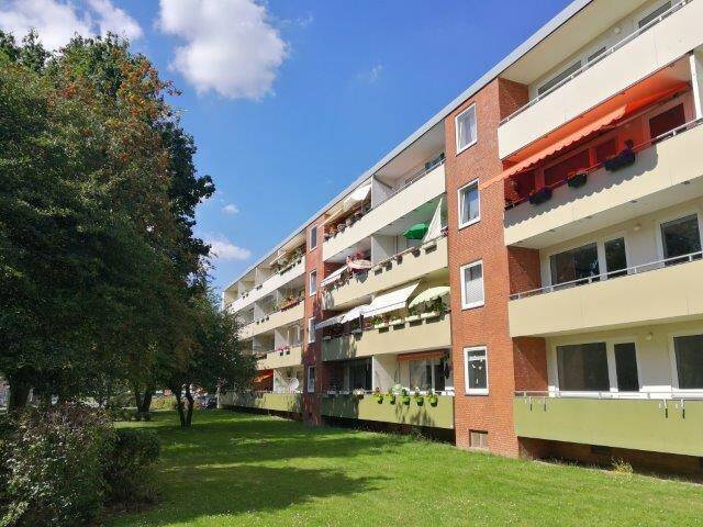 Schöne 5 Zi:Whg. mit 2 Loggien in ruhiger Nachbarschaft ab Juni 2026