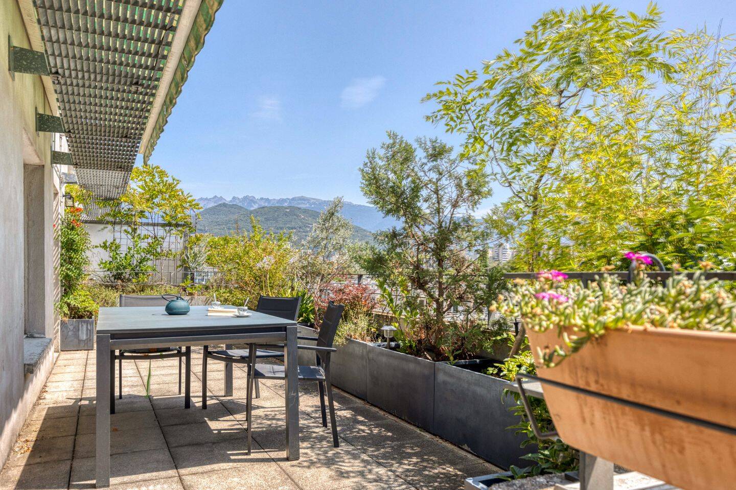 Appartement 4 pièces 95 m² · à Grenoble · 95 m² · 180 000 €