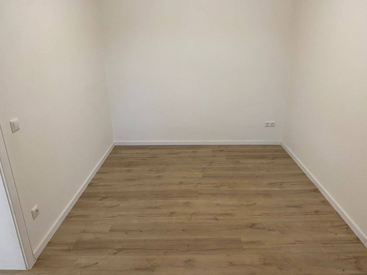 Neu renovierte 2-Zimmer-Wohnung in zentraler Lage – München – Vorschaubild 4