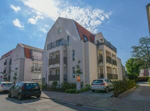 5980 - Attraktive Mietwohnung mit EBK und Balkon in ansprechender Lage!
