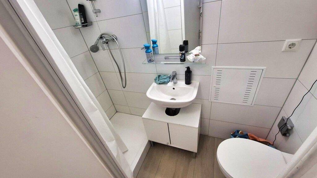 München-BEZUGSFREI- freies App. m Gemeinschaftsgarten-Balkon mit Lift – München – Vorschaubild 4