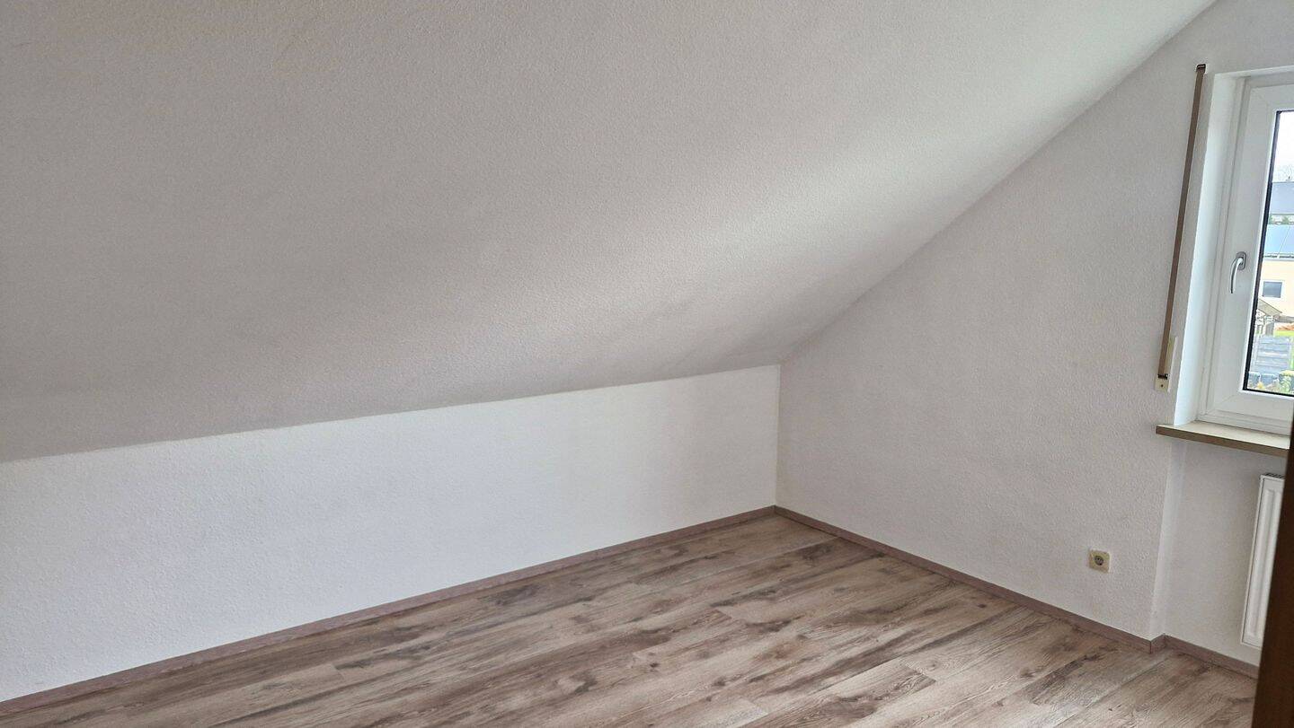 ruhige 4-Zimmer Wohnung in Nürnberg-Süd (Marterlach) – Nürnberg – Vorschaubild 9