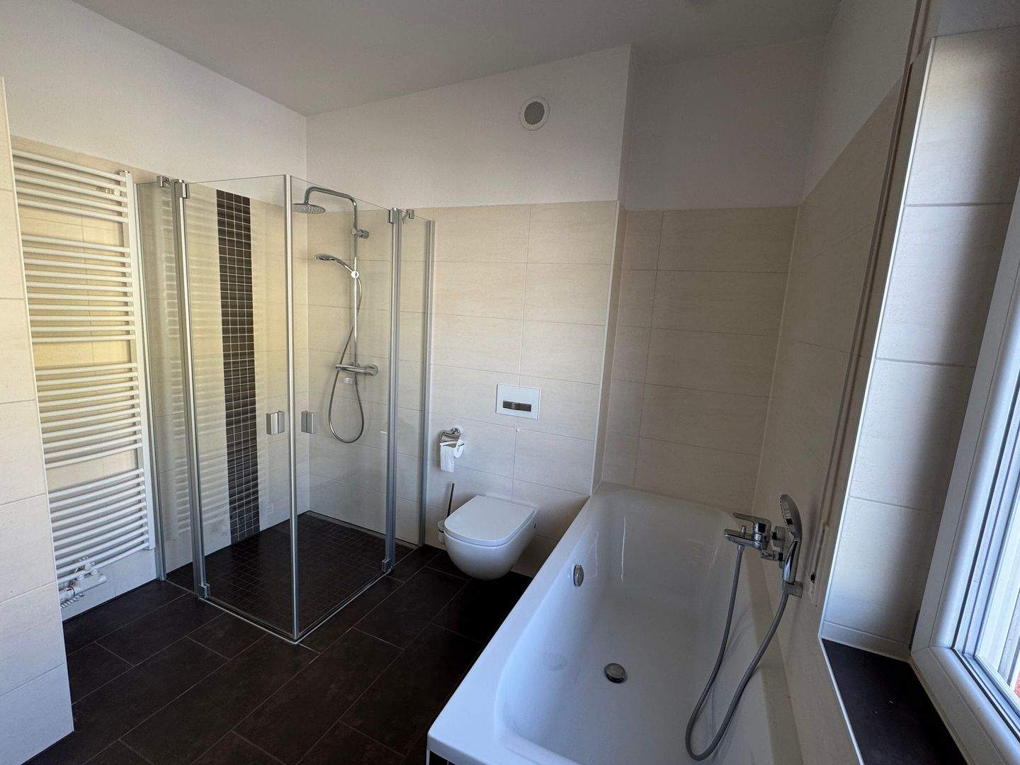 Einziehen und wohlfühlen - sofort bezugsfreies Reihenmittelhaus in familienfreundlicher Lage in Jena – Jena – Vorschaubild 6