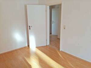 Gemütliche 2-Zimmer-Wohnung++mit Duschbad++und mit Balkon – 19055 Schwerin – Vorschaubild 5