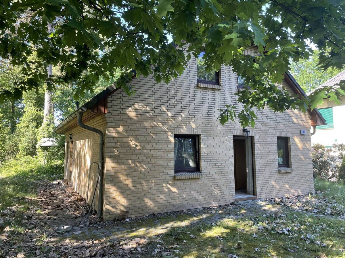 Familienhaus mit Einliegerwohnung und flexiblem Grundriss – 16321 Bernau – Bild 1 von 1