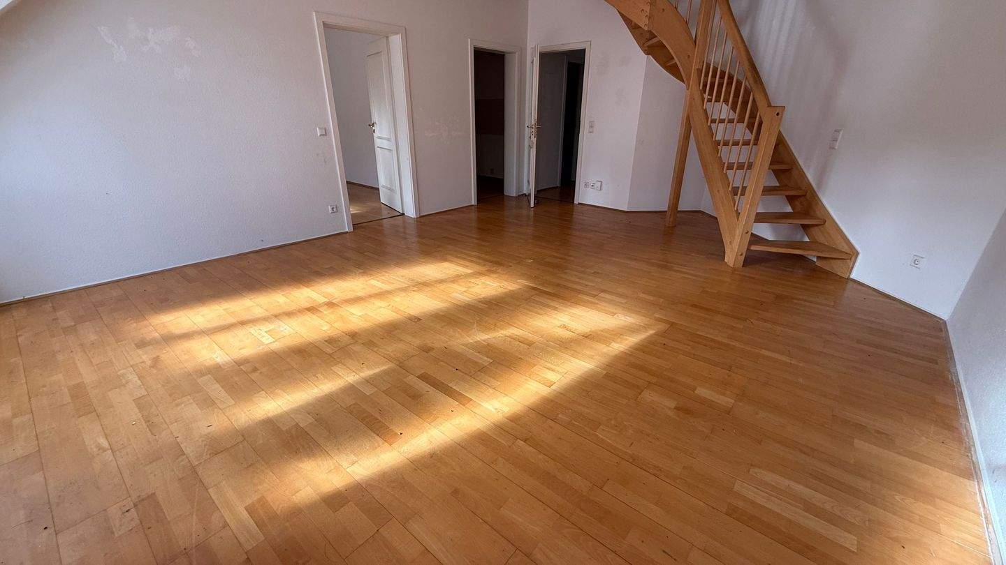 Wohnen im DG - 2 Monate kaltmietfrei - Parkett !!! – Chemnitz – Vorschaubild 6