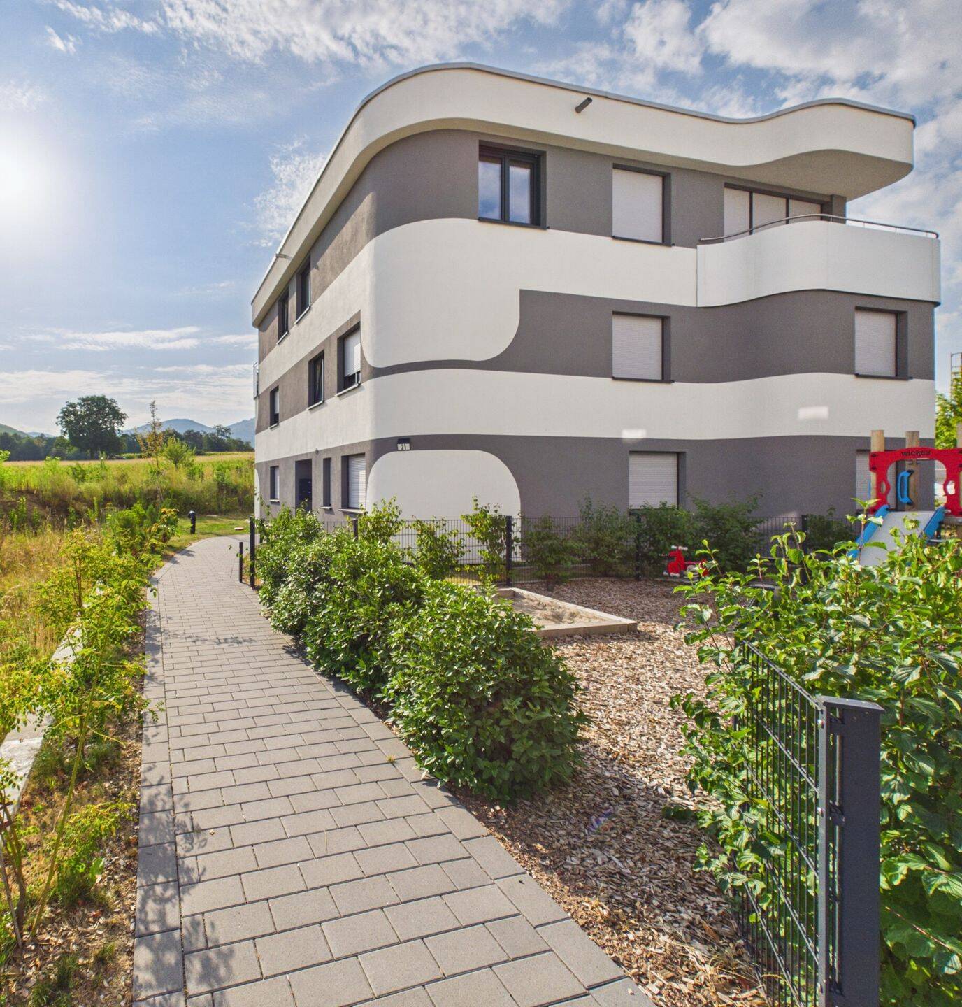 Exklusives 2-Zimmer-Penthouse mit großzügiger Panoramaterrasse in Müllheim