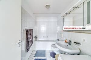 IMMOBERLIN.DE - Komfortable Wohnung mit Balkon & Rezeption beim Mauerpark – 10435 Berlin – Vorschaubild 4