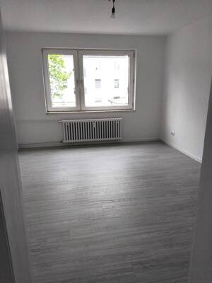 3 NKM frei bei Anmietung! Traumhaft schöne 3 Zimmer Wohnung zu vermieten – 45899 Gelsenkirchen – Vorschaubild 2