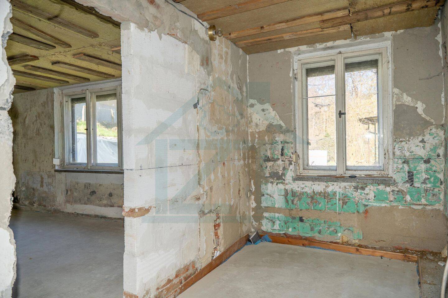 Charmanter Zweiseitenhof: Modernes Wohnen, ausbaufähiges EG & massig Platz für Ihre Projekte – Zeulenroda-Triebes – Vorschaubild 7