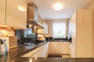 Modernes REH mit Garten, hochwertiger Ausstattung & viel Platz in Frankfurt-Schwanheim – 60529 Frankfurt am Main – Vorschaubild 3