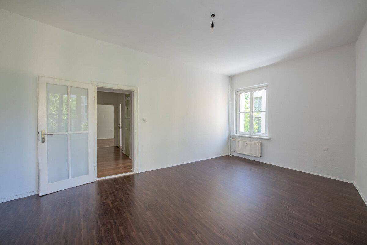 Hier ist Friedrichshain, hier ist Ihr neues Zuhause: Lichtdurchflutet, modern, bezugsfrei