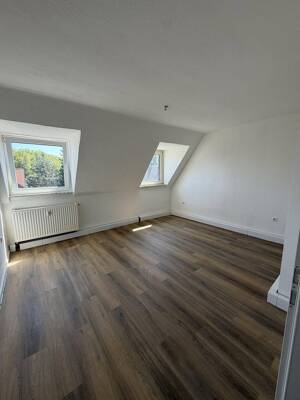 Renovierte DG-Wohnung in zentraler Lage von Bottrop-Boy – 46240 Bottrop – Vorschaubild 8
