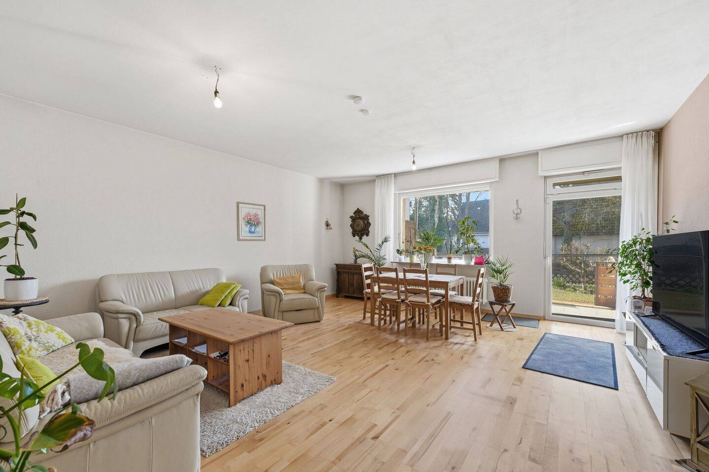 4-Zimmer-Wohnung mit Garten, Stellplatz und 2 Bädern – Berlin – Vorschaubild 8
