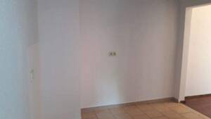 2-Raum-Wohnung mit Kaminofen, EBK und Wanne in zentraler Lage – 99085 Erfurt – Vorschaubild 7