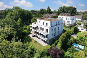 Beautiful Bredeney :) Exzellente 3½-Raum ETW mit Balkon, Aufzug & TG (En.Eff A+) – 45133 Essen – Vorschaubild 1