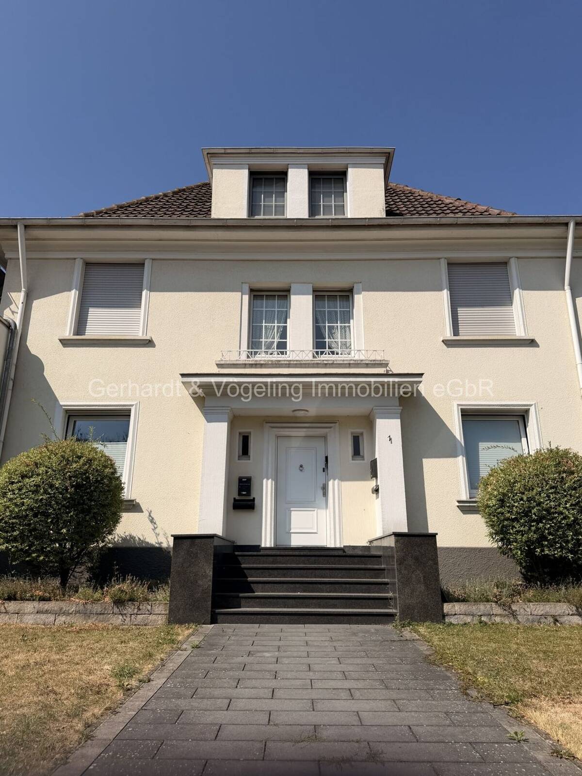 Neubeckum: Stilvolle 4-Zimmer-Erdgeschosswohnung mit eigenem Garten - Komfort und Eleganz in moderner Bauweise – 59269 Beckum – Bild 1 von 9