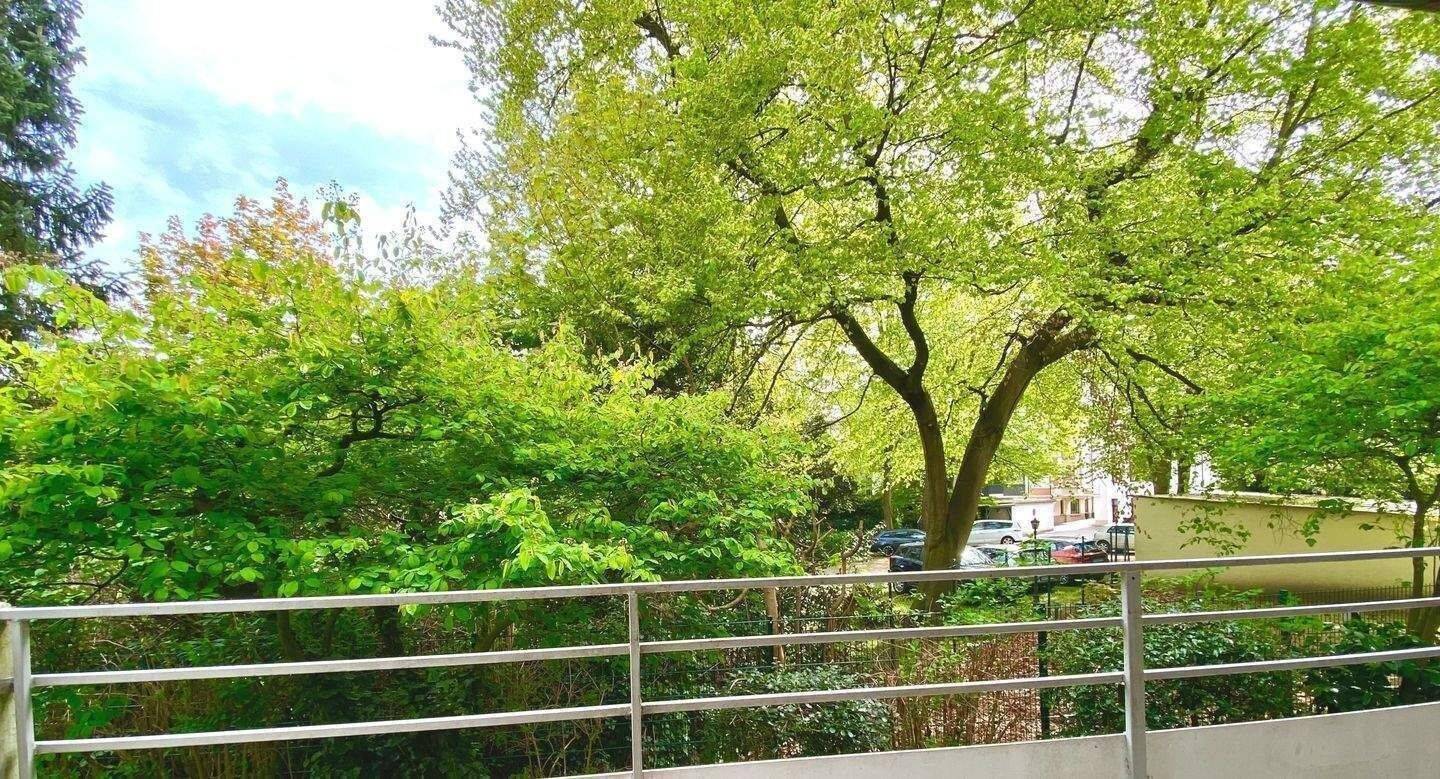 Bürgerparkviertel: Sanierte 140 qm ETW mit 4,5 Zimmern in ruhiger Parklage der Georg-Gröning-Straße, Loggia, TG. – Bremen – Vorschaubild 4