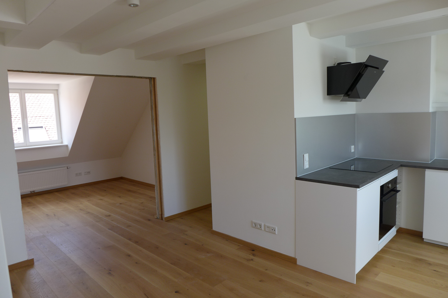 **Moderne Dachgeschosswohnung mit Charme in zentraler Lage von Nürnberg**