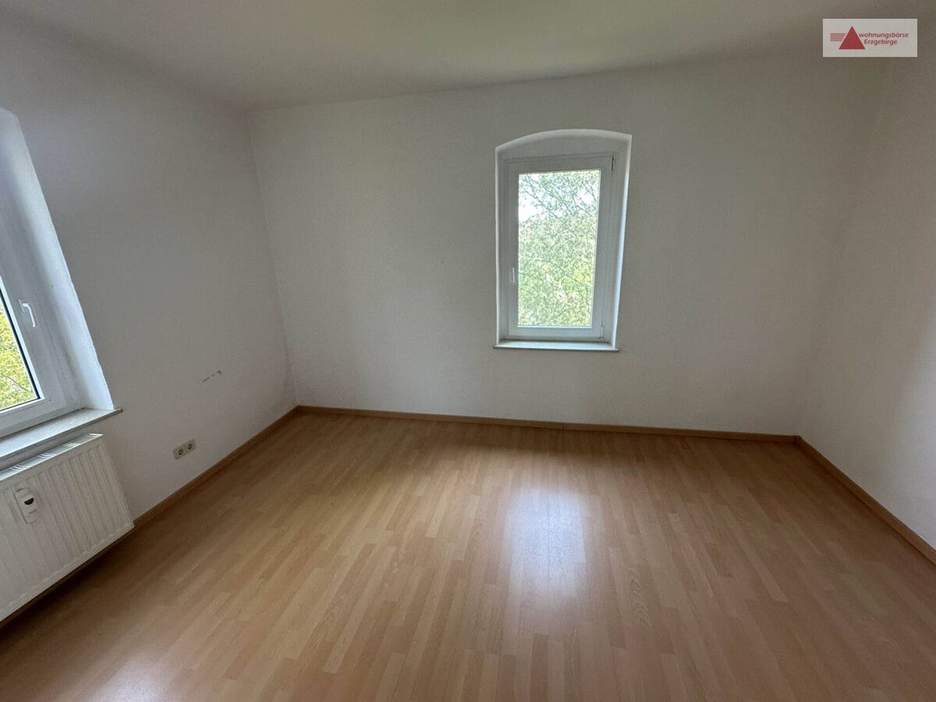 Mehrfamilienhaus in 08132 Mülsen / Mülsen Sankt Jacob mit 374,3 m² kaufen