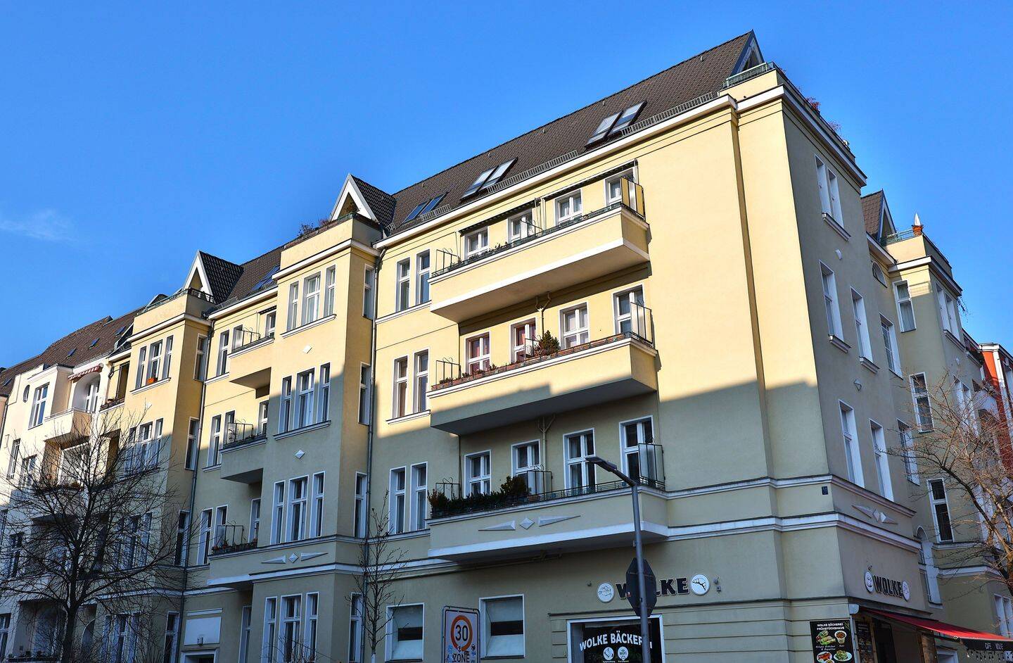 Top-Lage in Schöneberg - vermietete Altbau-WHG mit Balkon – Berlin – Vorschaubild 2