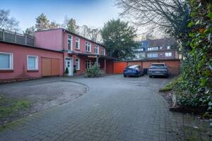 Rendite oder Eigennutz: Hier ist alles möglich! Wohnhaus mit Garagen in Gelsenkirchen – 45888 Gelsenkirchen – Vorschaubild 2