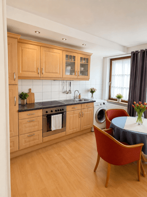 Helle 2-Zimmer-Wohnung mit Einbauküche in Duisburg-Neudorf – 47057 Duisburg – Vorschaubild 2