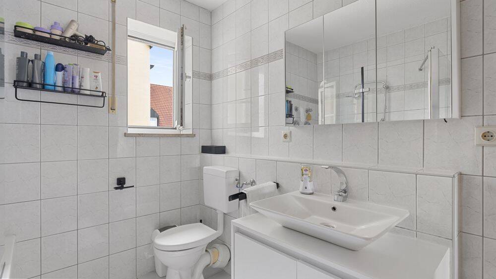 3-Zi-Whg mit Balkon und TG in zentraler Lage zwischen Stadtzentrum und Audi – Ingolstadt – Vorschaubild 8