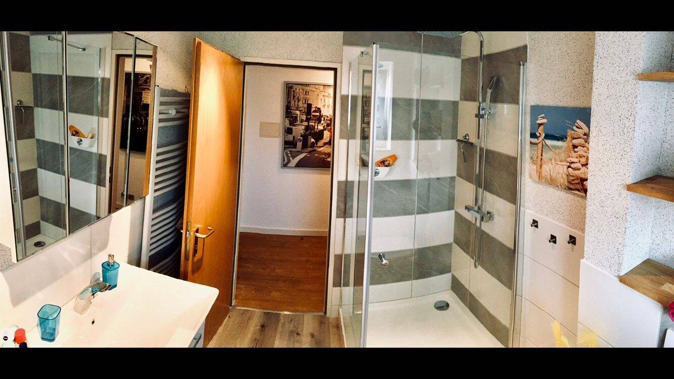 Großartige & moderne Wohnung in Karlsruhe – Karlsruhe – Vorschaubild 4