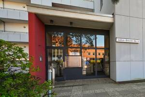 Lichtdurchflutetes Apartment mit Loggia und Blick auf die Elbvororte – 22609 Hamburg – Vorschaubild 2