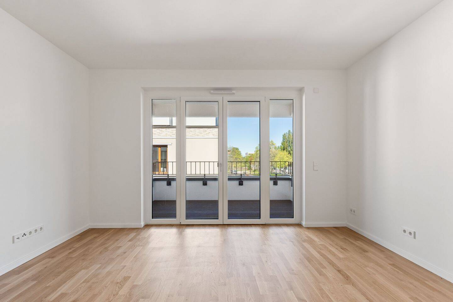 Bezugsfertig: 3-Zimmer-Eigentumswohnung mit ruhiger Loggia in Weißensee!