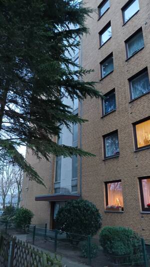 Vermietetes 1 Zi. Apartment im 4.OG in Duisburg-Hochheide – Lindenstr. 23, 47198 Duisburg – Vorschaubild 1