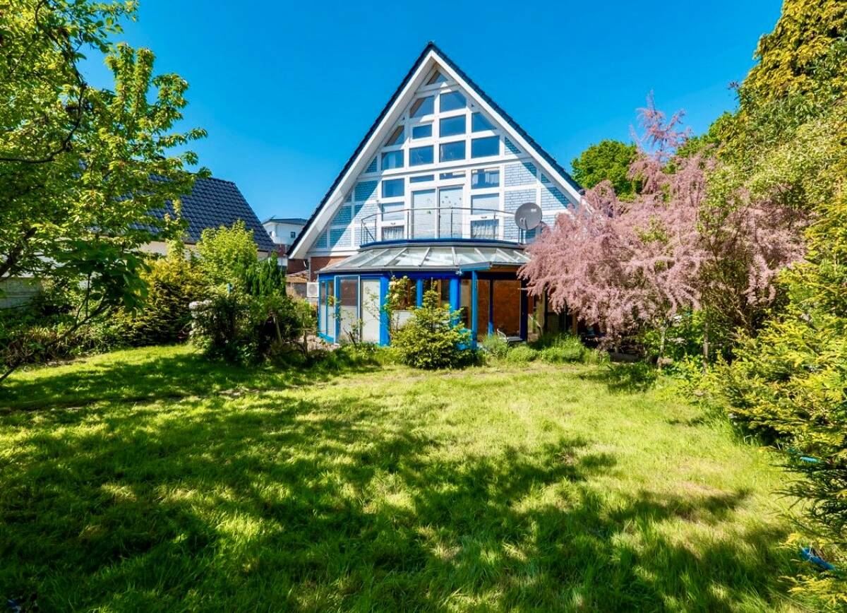 Charmantes Einfamilienhaus in Bremerhaven-Wulsdorf zu verkaufen – 27572 Bremerhaven – Bild 1 von 9