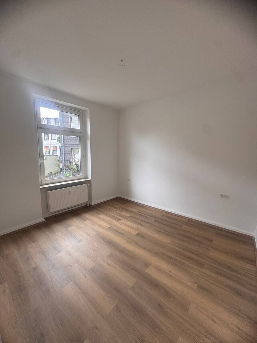Erstbezug nach Sanierung - Gut aufgeteilte Wohnung, mit toller Anbindung, zum Kauf – Wuppertal – Vorschaubild 8
