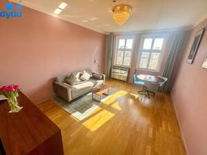 Diese Zweizimmerwohnung in bester City-Lage wartet auf Sie + EBK + Keller – 10243 Berlin – Vorschaubild 1