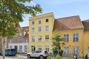 Provisionsfrei - Moderne 2,5 Zimmer-Wohnung mit Terrasse in ruhiger Lage nahe der Trave